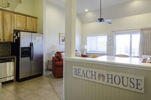 Interior - FFR302 The Starboard by First Flight Rentals (Kill Devil Hills, NC 27948)