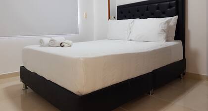 Mukava huoneisto, keskeinen, ilmastoinnilla.