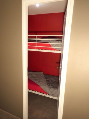2 bedrooms, WiFi