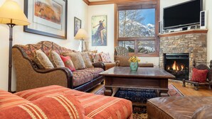 Living room - Tres Casas B by Exceptional Stays (Telluride)