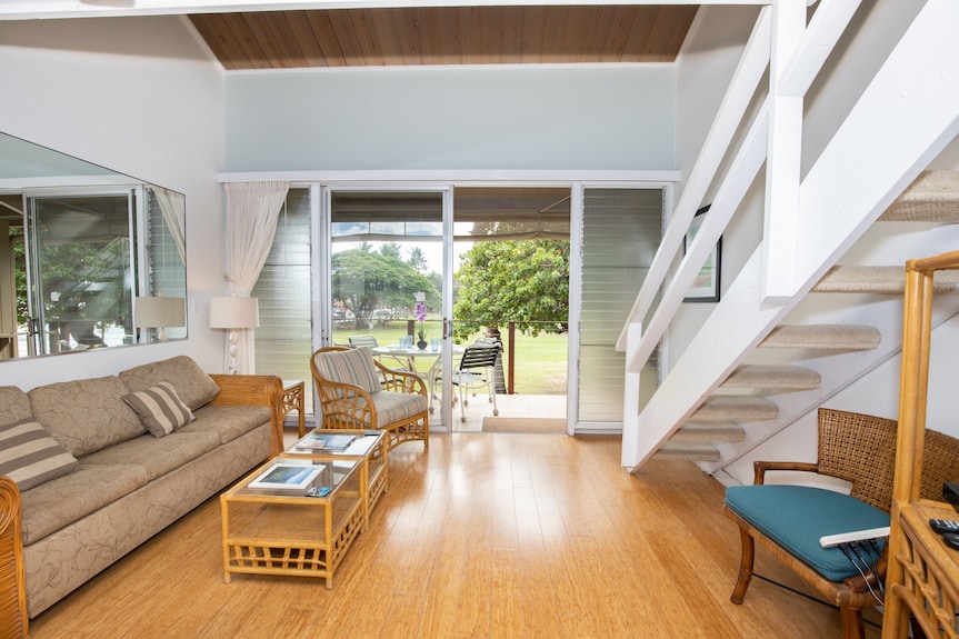 Beautiful Views From 2 Bedroom Top Floor! Winter Spec #205 - Honolua Bay, HI