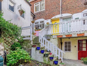 Exterior detail - 2 bedroom accommodation in Whitby (Whitby)