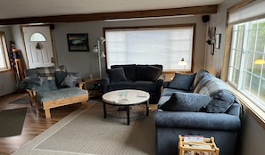 TV, fireplace - The Oregon beach cabin is a couple of minutes from a quiet beach. (Cloverdale)