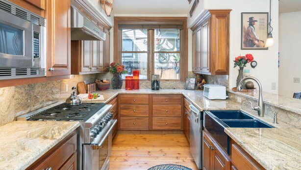 Private kitchen - Tres Casas C by Exceptional Stays (Telluride)