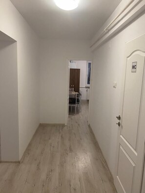 Interior - Apartament Modern  1 (Pitești)