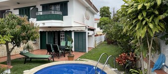 Fantastic end terraced house with private pool and garden in quiet residential area