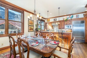Private kitchen - Tres Casas A by Exceptional Stays (Telluride)