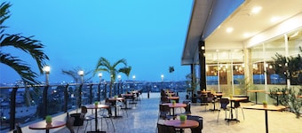 Sonaview Hotel
