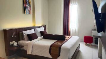 Deluxe Room | Laptop workspace, WiFi (free)