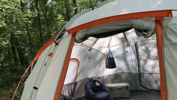 Comfort Tent | Memory foam beds, WiFi (free), individually decorated - Comfy Camping At The Palms (Old Town)