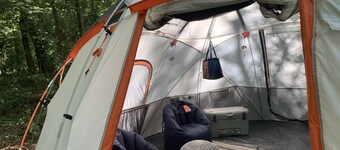 Comfy Camping At The Palms