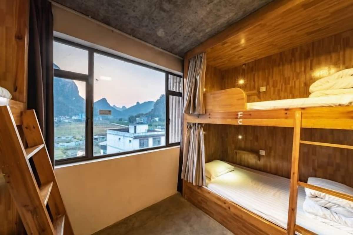 Desk, blackout curtains, free WiFi, bed sheets