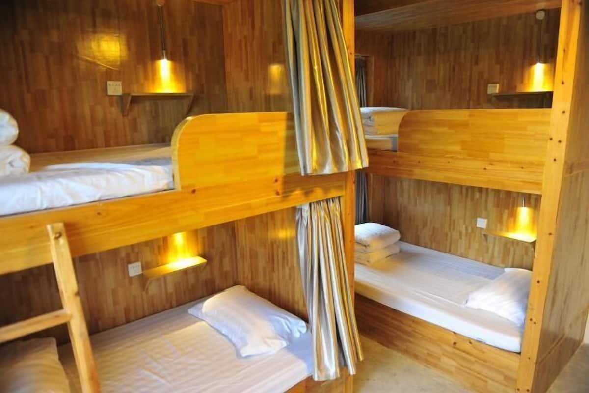 Desk, blackout curtains, free WiFi, bed sheets