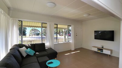 Beach Shack On 115 Esplanade
