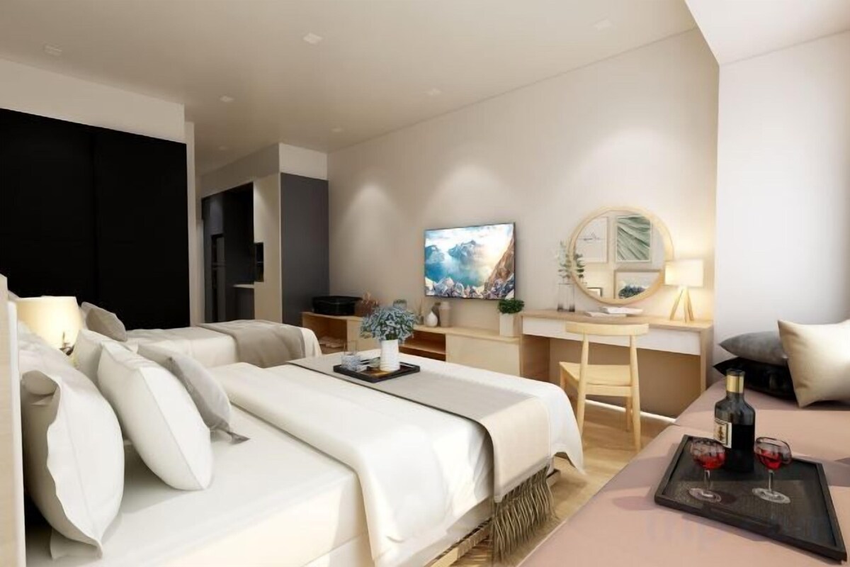 Desk, free WiFi, bed sheets