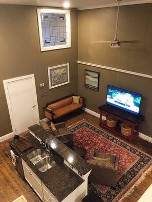 Smart TV, books, offices