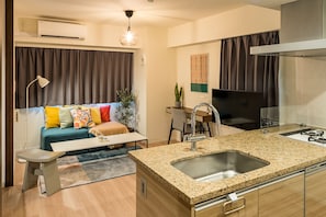 Flat-screen TV - Section L Ginza East (Tokyo)