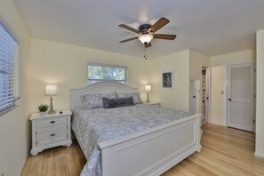 3 chambres, fer et planche à repasser, Wi-Fi gratuit, draps fournis