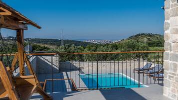 Villa (3 Bedroom Villa with Private Pool) | Terrace/patio