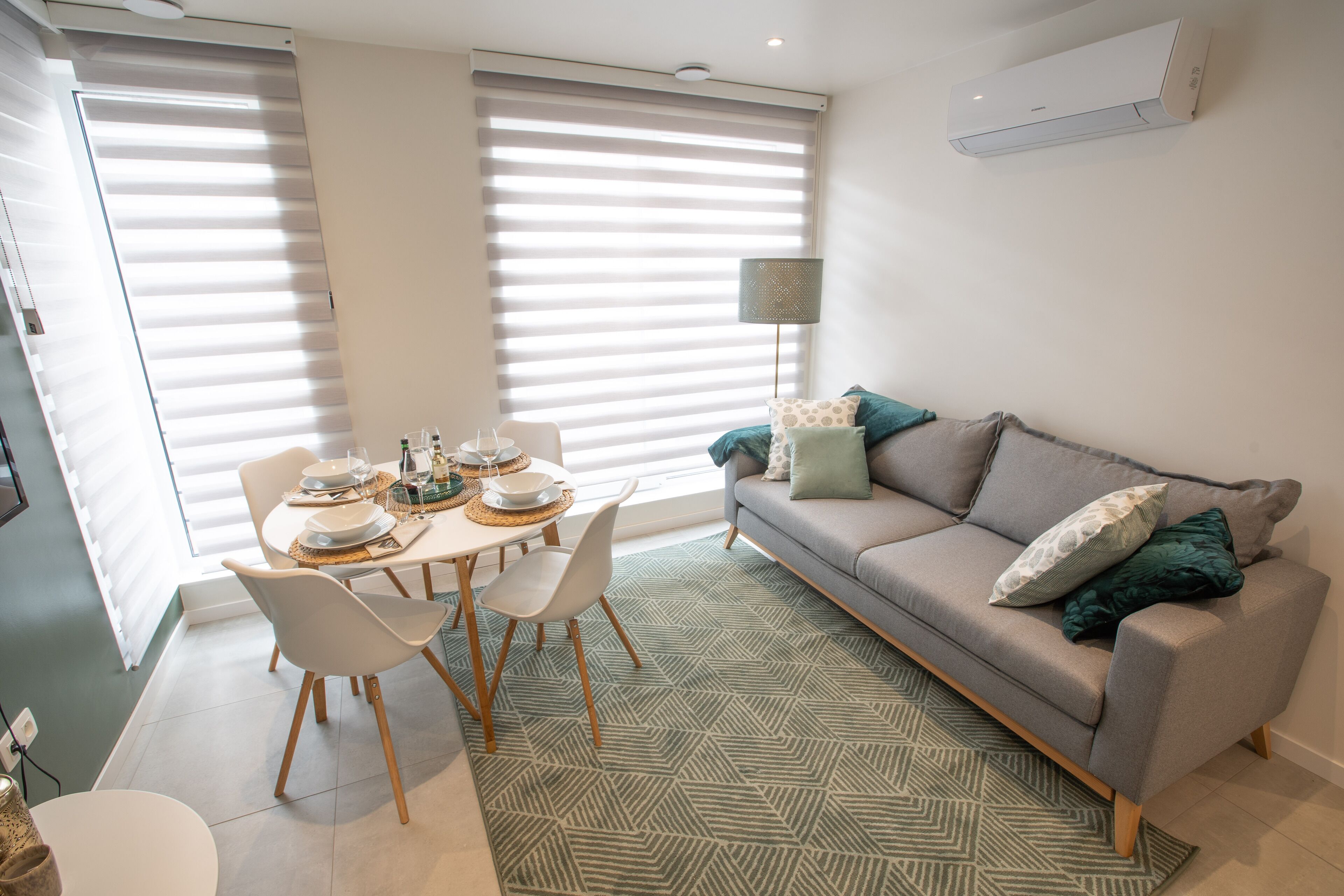 Apartment (European district) | Wohnbereich | Smart-TV, Fußbodenheizung