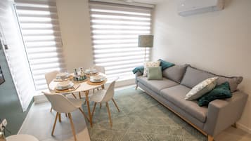 Apartment (European district) | Wohnbereich | Smart-TV, FuĂbodenheizung