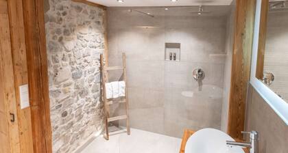 Vacation apartment in a farmhouse right on the edge of the Alps - near Neuschwanstein Castle