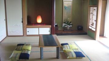 Traditional-Zimmer, Nichtraucher (Japanese Style) | Hochwertige Bettwaren, Daunenbettdecken, Schreibtisch