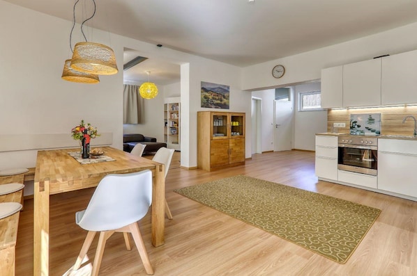 Comfort House, 3 Bedrooms, Sauna | 3 bedrooms, desk, free WiFi, bed sheets - Das Bachhaus (Drachselsried)