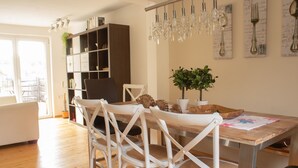 Hus | Spiseområde på rommet