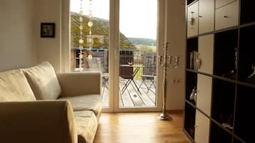 House | Living area | 32-inch TV with satellite channels, fireplace, DVD player
