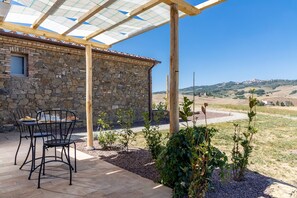 Outdoor dining - Camera Matrimoniale Comfort - Villa Andrea (Castiglione d'Orcia)