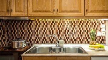 Studio Supérieur (for 4) | Cuisine privée | CafetiÚre/bouilloire, bouilloire électrique