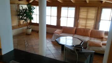 Apartment, Ground Floor | Living room | 32-inch TV with satellite channels