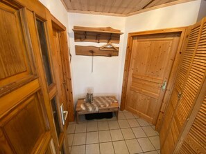 Ferienhaus | Wohnbereich | 42-Zoll-Fernseher mit Satellitenempfang