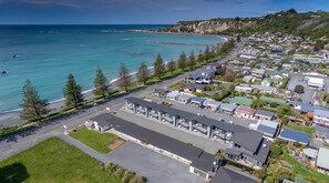 Aerial view - Kaikoura Beach Motel (Kaikoura)