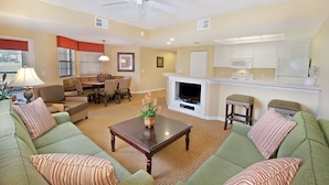 Villa (Orange Lake Resort (#3545)) | Vardagsrum