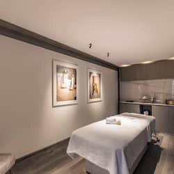 Sauna, bain à remous, hammam, soins corporels, soins d'hydrothérapie