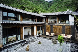 Courtyard - LUX Tea Horse Road Da Ju Village (Lijiang)