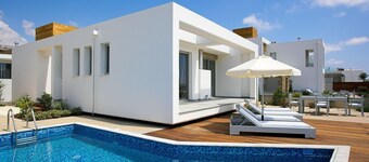 Luxury Cyprus Villa | Aqua Villa | Private Pool | Sea View | 2 BDR | Paphos