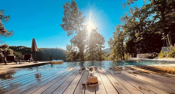Outdoor pool - Your 5* vacation with family or friends. A haven of peace in the heart of the Cévennes! (Saint-Jean-du-Pin)