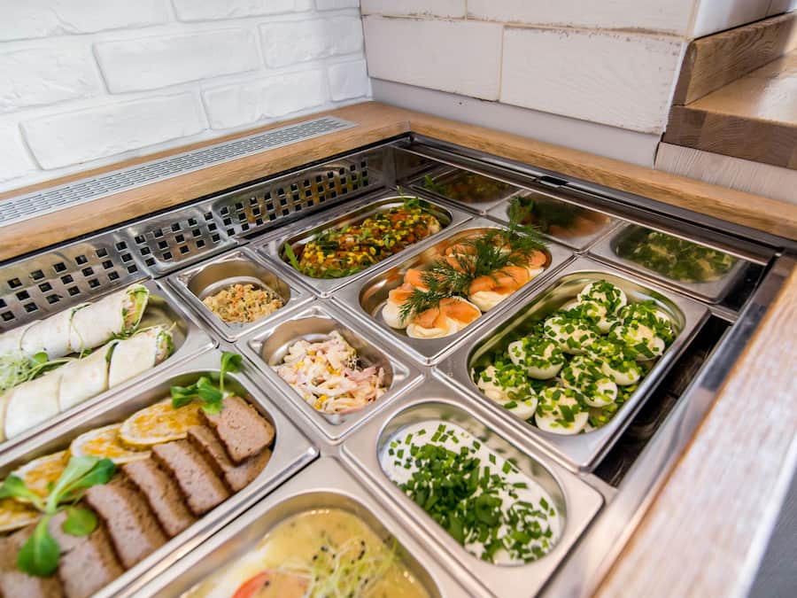 Petit déjeuner buffet compris tous les jours