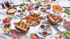 Free daily continental breakfast  - Atalla Hotel (Antalya)