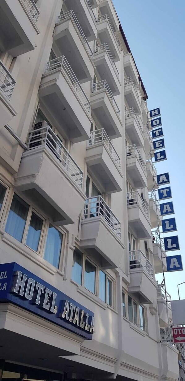 واجهة المنشأة