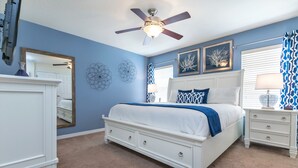 Room - South-Facing Private Pool • Gated Resort • Resort Amenities • Near Disney (Kissimmee)