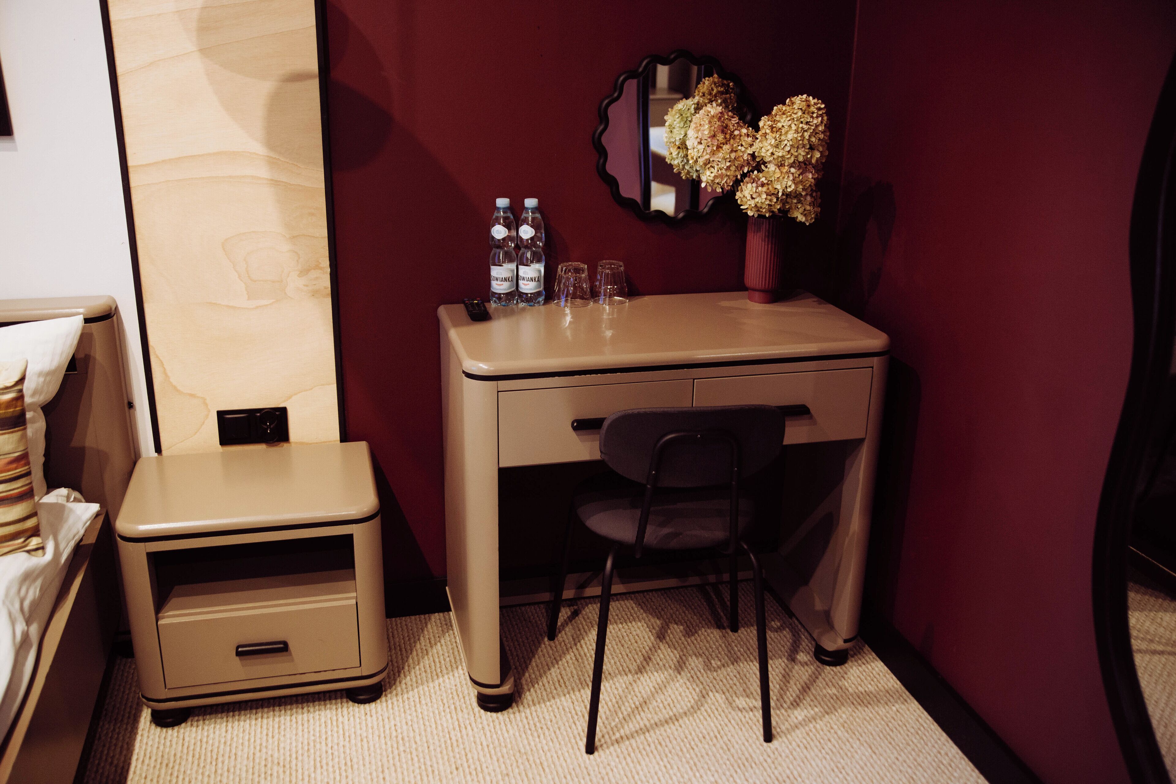 deluxe studio suite | 1 bedroom, desk, free cots/infant beds, free wifi