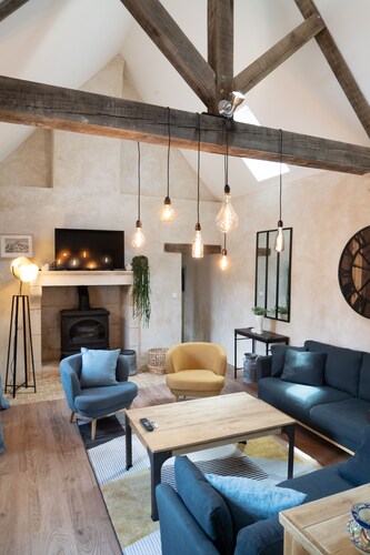 maison pleine de charme, au calme, au coeur du parc du Perche, 50m de la foret