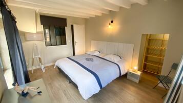 4 chambres, fer et planche Ă repasser, Wi-Fi, draps fournis