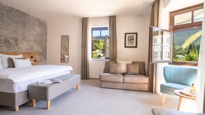 Hypo-allergenic bedding, minibar, laptop workspace, free WiFi - Hotel Soyka (Spindleruv Mlyn)