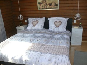 Apartment, 2 Bedrooms, Balcony | 3 bedrooms, free WiFi - FeWo Falk 26 OG am See (Arrach)