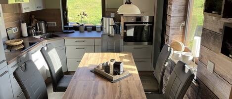 Apartment, 2 Schlafzimmer, Balkon | Eigene Küche